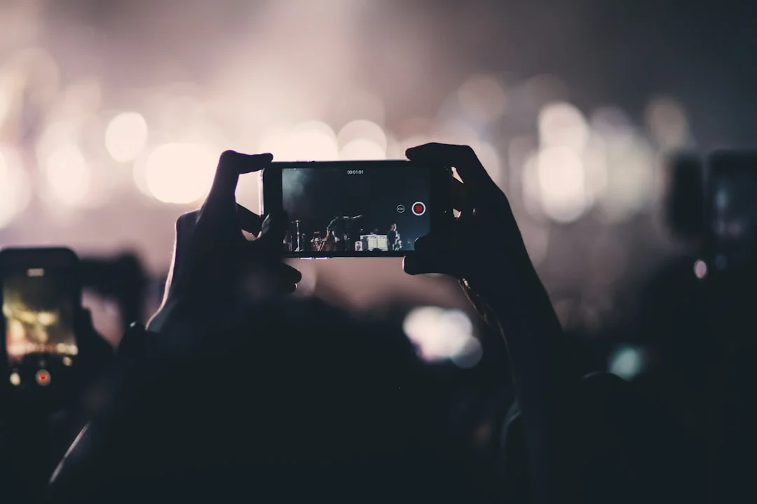 lightroom-mobile-complete-guide-to-editing-on-your-phone-icon